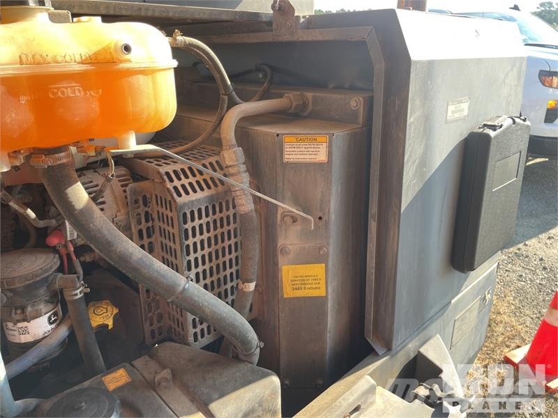 Atlas Copco XAS440JDT4F Mobile Air Compressor Kompresorji