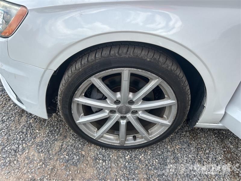 Audi A3 Automobile Avtomobili