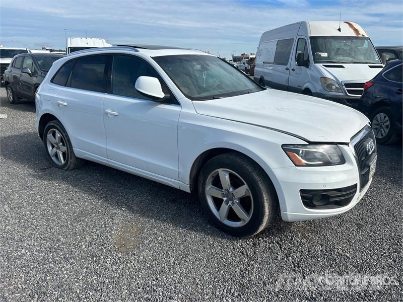 Audi Q5 2WD SUV (Inoperable) Automašīnas