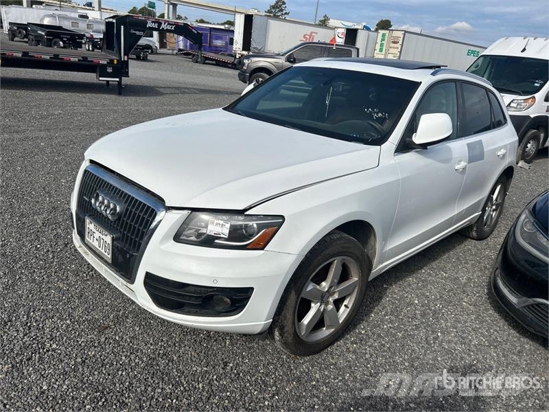 Audi Q5 2WD SUV (Inoperable) Automašīnas