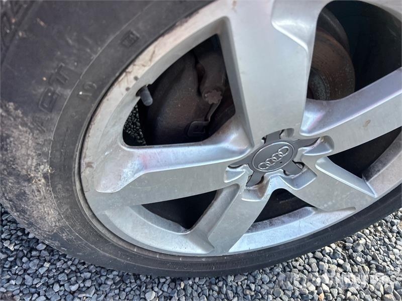 Audi Q5 2WD SUV (Inoperable) Automašīnas