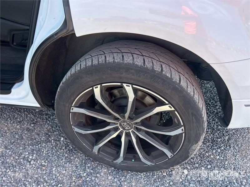 Audi Q7 Automašīnas