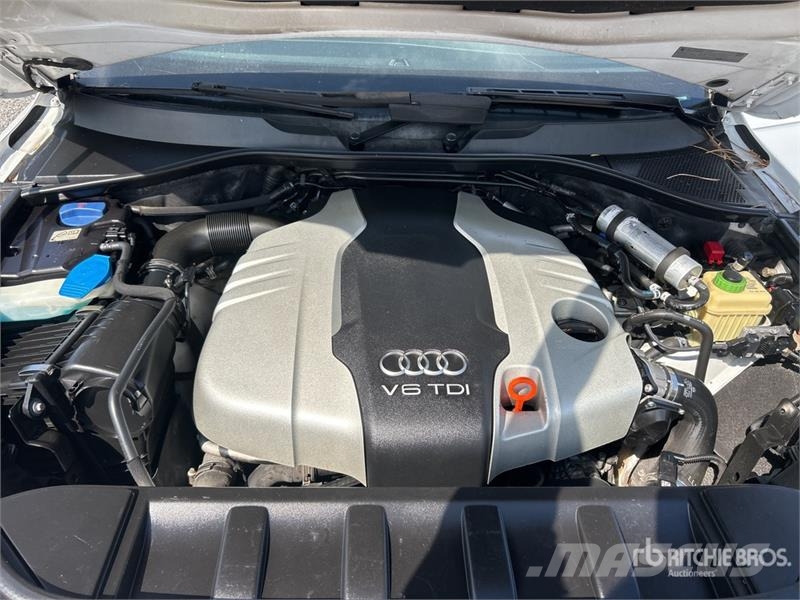 Audi Q7 Automašīnas