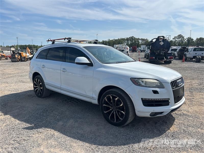 Audi Q7 Automašīnas