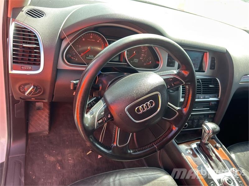 Audi Q7 Automašīnas