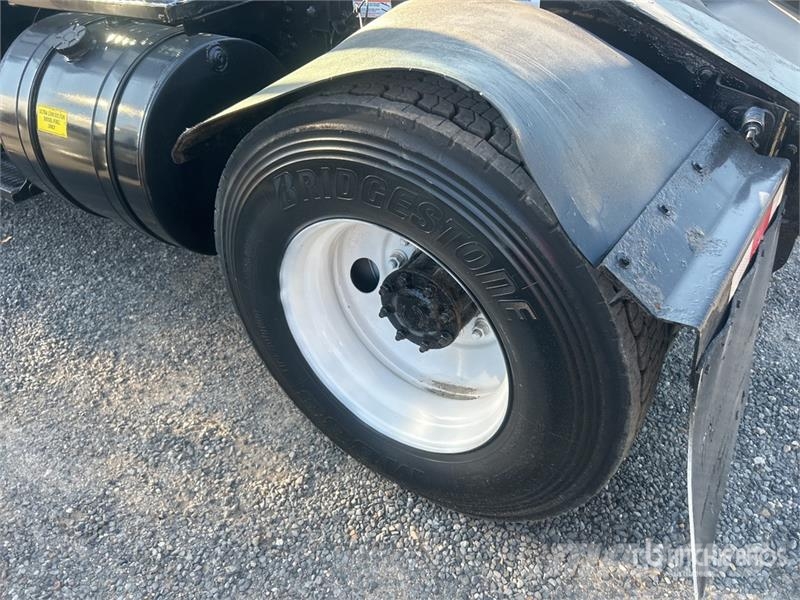 Autocar 4x2 Spotter Truck Terminalni tegljači