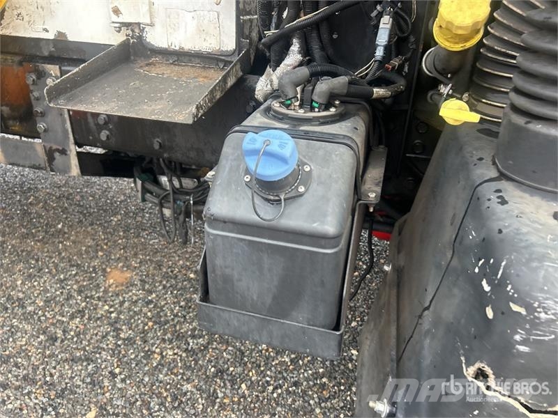 Autocar ACX 64 Expeditor 4x2 Side Loader Waste Collection Komunalni tovornjaki