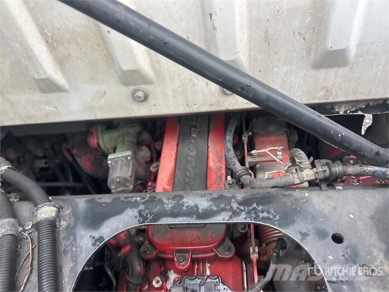 Autocar ACX 64 Expeditor 4x2 Side Loader Waste Collection Komunalni tovornjaki