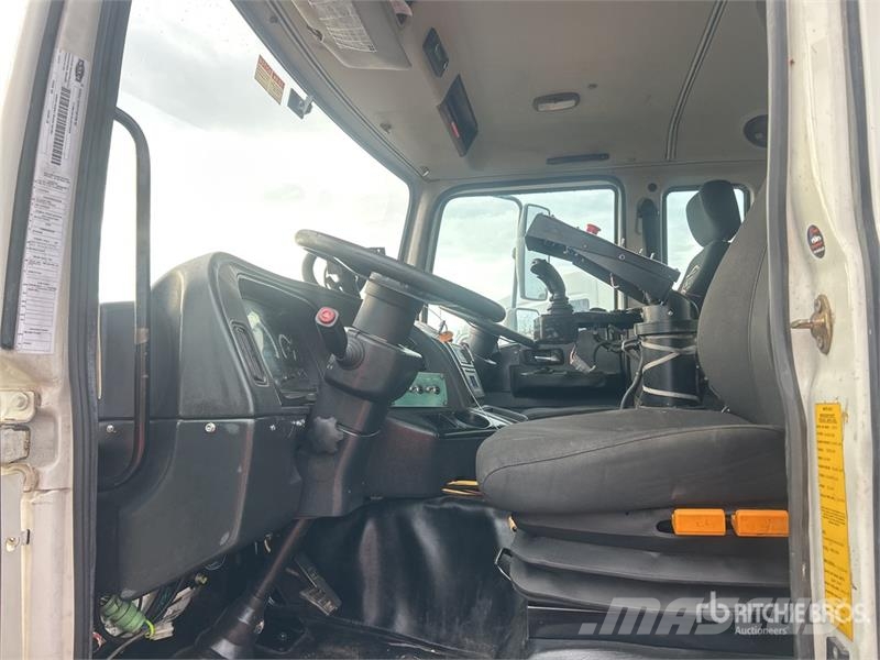 Autocar ACX 64 Expeditor 4x2 Side Loader Waste Collection Komunalni tovornjaki