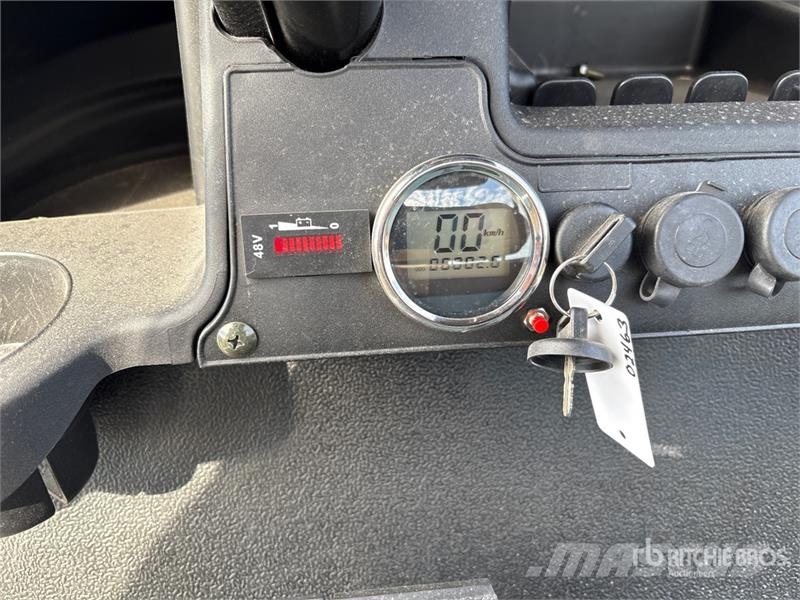 Axis EV Electric Golf Cart (Unused) Golf carts