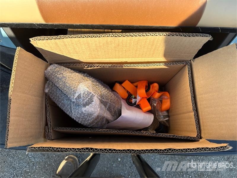 Axis EV Electric Golf Cart (Unused) 高尔夫球车