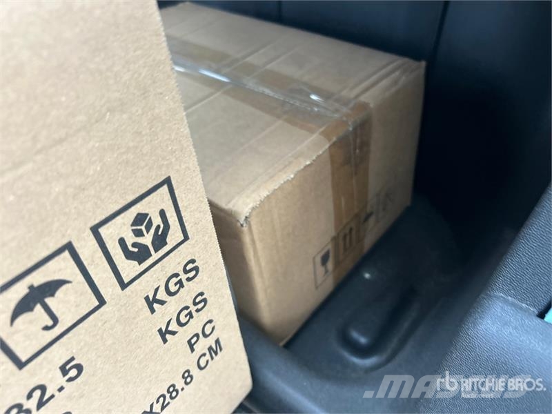 Axis EV Electric Golf Cart (Unused) 高尔夫球车