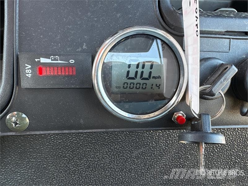 Axis EV Electric Golf Cart (Unused) 高尔夫球车