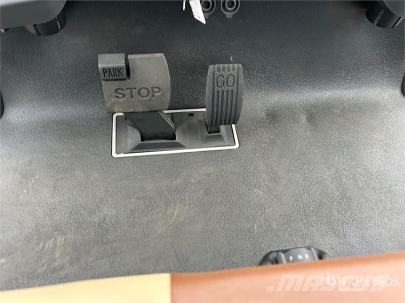 Axis EV Electric Golf Cart (Unused) 高尔夫球车
