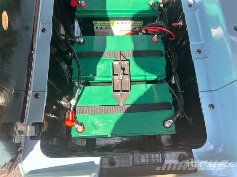 Axis EV Electric Golf Cart (Unused) Гольф-кары