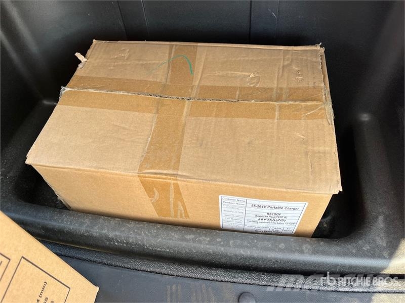 Axis EV Electric Golf Cart (Unused) Golf carts