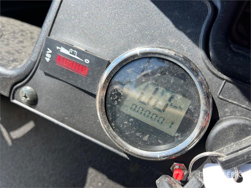 Axis EV Electric Golf Cart (Unused) 高尔夫球车
