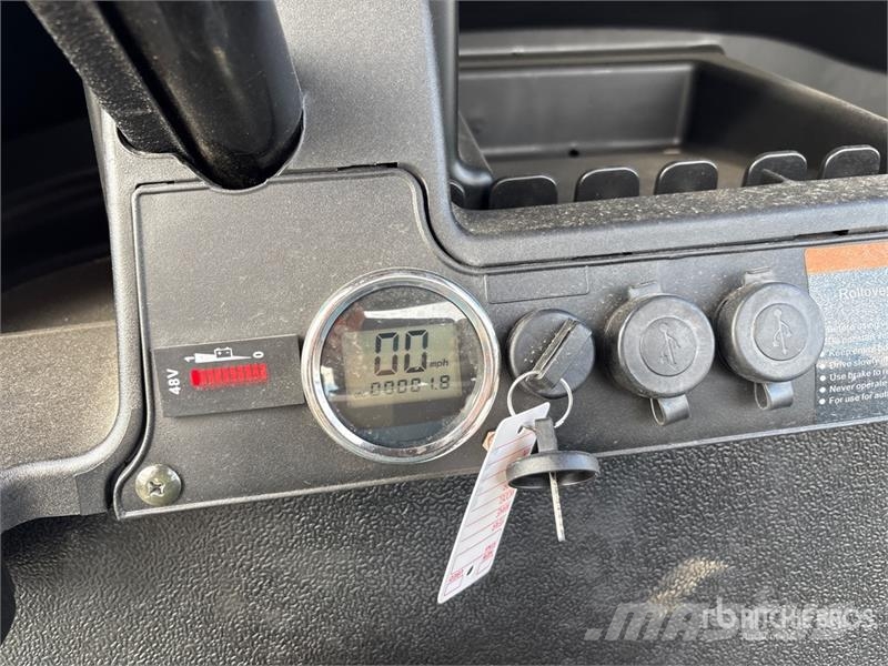Axis EV Electric Golf Cart (Unused) 高尔夫球车