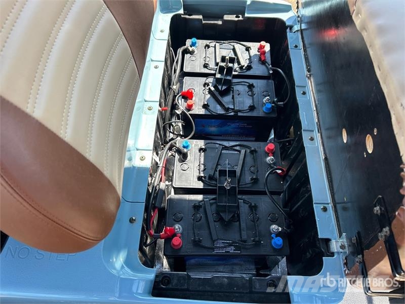 Axis EV Electric Golf Cart عربات الجولف