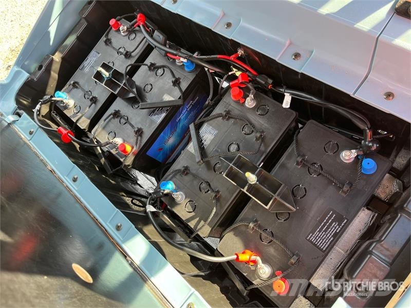 Axis EV Electric Golf Cart (Unused) 高尔夫球车