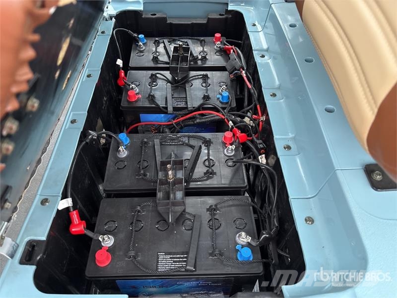 Axis EV Electric Golf Cart (Unused) 高尔夫球车
