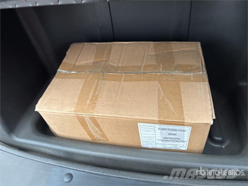 Axis EV Electric Golf Cart (Unused) 高尔夫球车
