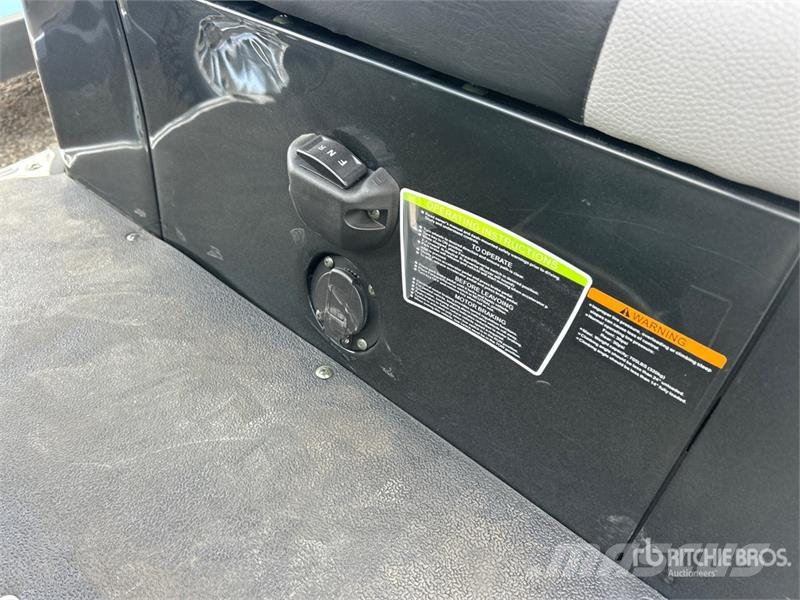 Axis EV Electric Golf Cart (Unused) Golf vogne