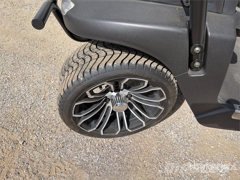 Axis EV Electric Golf Cart (Unused) Golfa karti