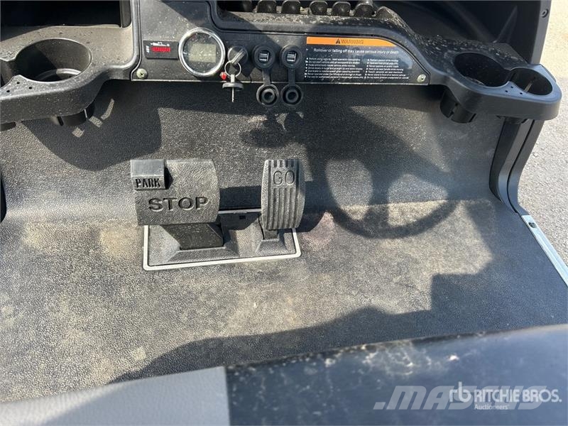 Axis EV Electric Golf Cart Гольф-мобілі