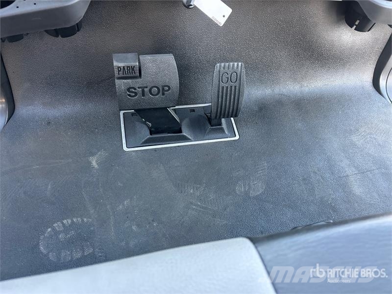  Axis EV Electric Golf Cart (Unused) Golf carts