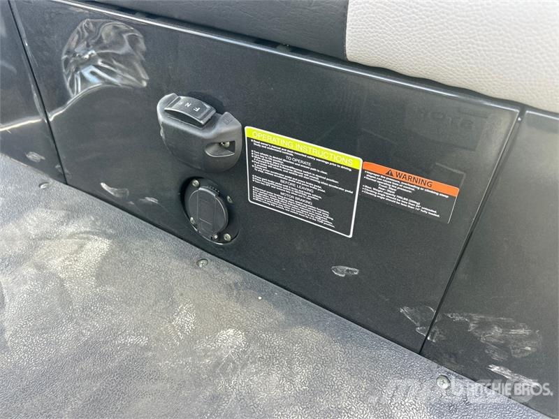 Axis EV Electric Golf Cart (Unused) Golf vogne