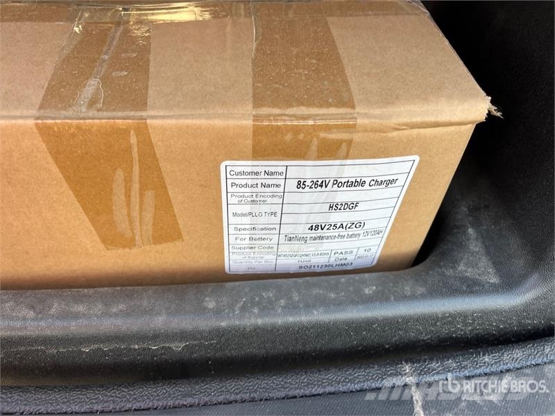Axis EV Electric Golf Cart (Unused) 高尔夫球车