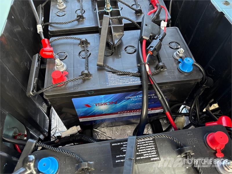 Axis EV Electric Golf Cart (Unused) Golf carts