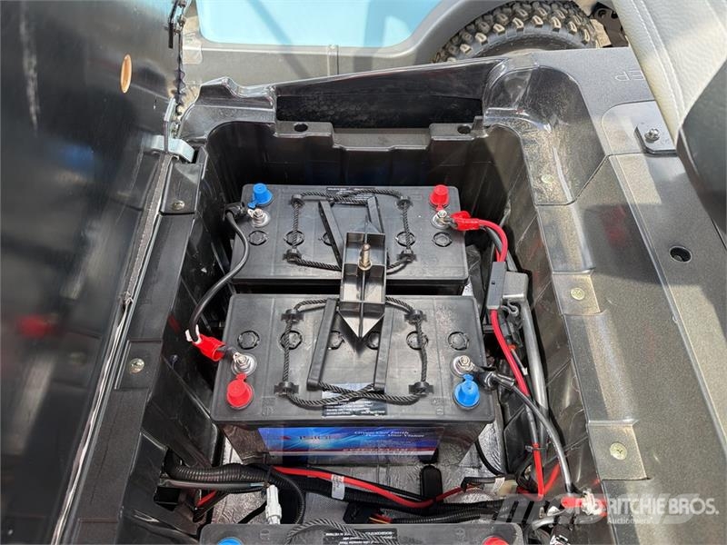 Axis EV Electric Golf Cart (Unused) Golfa karti