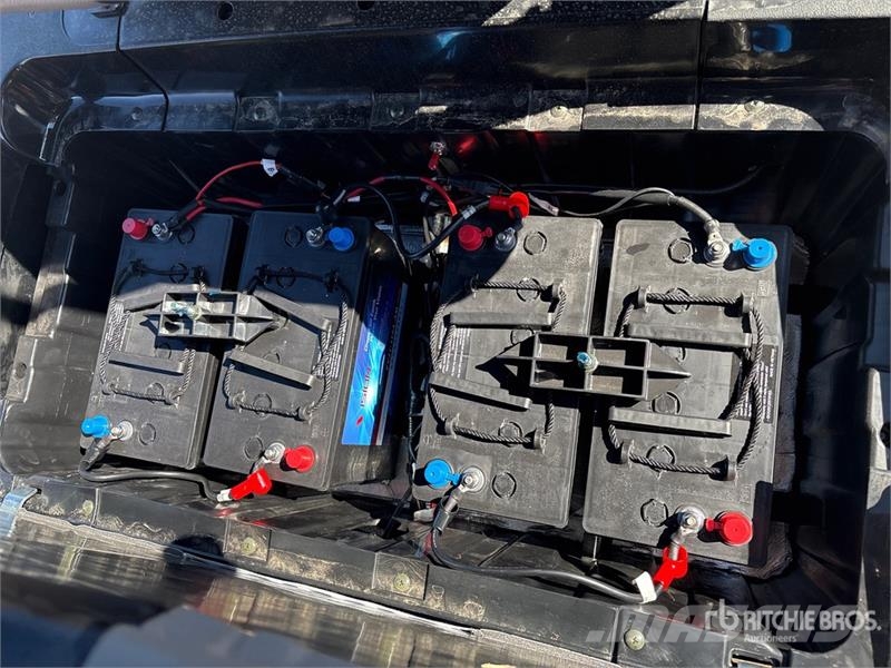 Axis EV Electric Golf Cart (Unused) 高尔夫球车