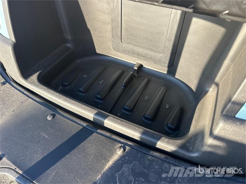 Axis EV Electric Golf Cart Golf carts