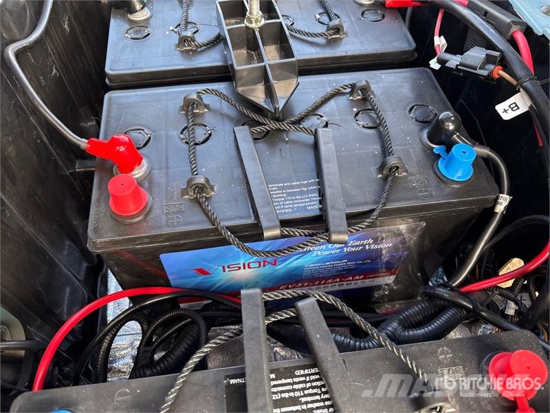 Axis EV Electric Golf Cart (Unused) 高尔夫球车