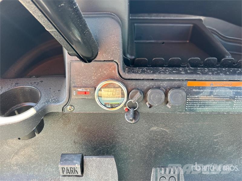 Axis EV Electric Golf Cart عربات الجولف