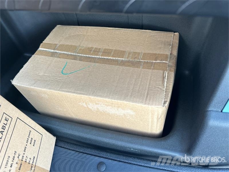  Axis EV Electric Golf Cart (Unused) Golf carts