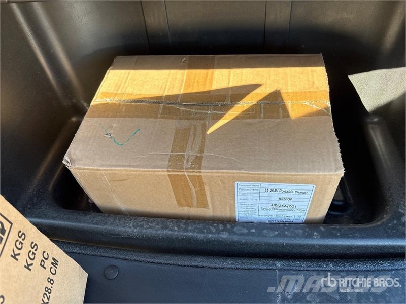 Axis EV Electric Golf Cart (Unused) 高尔夫球车