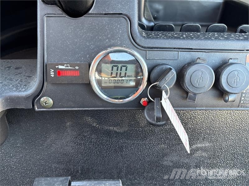 Axis EV Electric Golf Cart (Unused) 高尔夫球车