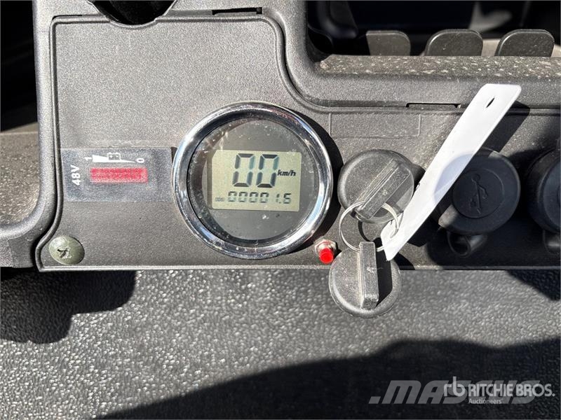 Axis EV Electric Golf Cart (Unused) Golf carts