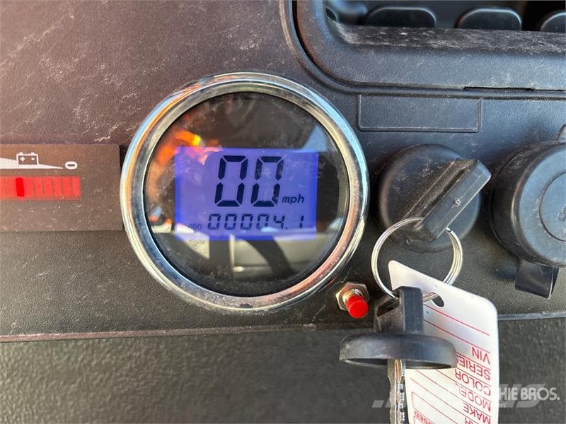 Axis EV Electric Golf Cart (Unused) 高尔夫球车