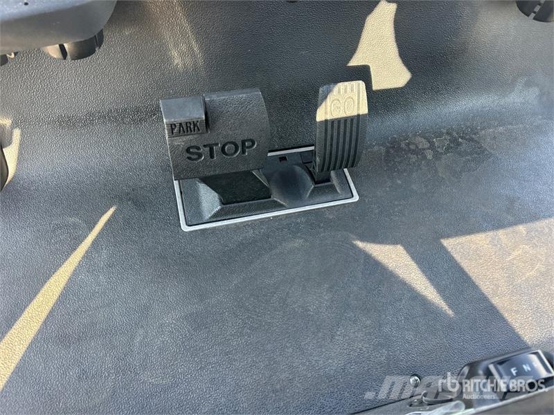 Axis EV Electric Golf Cart (Unused) 高尔夫球车