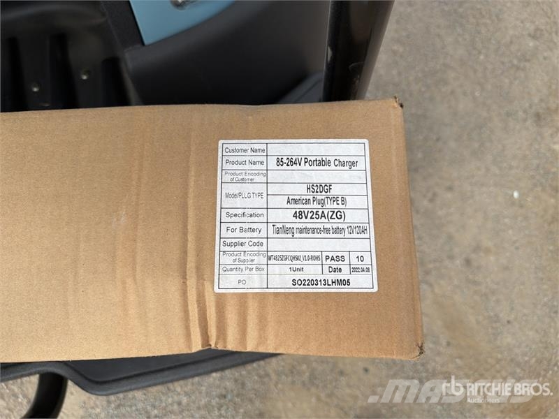 Axis EV Electric Golf Cart (Unused) Гольф-мобілі