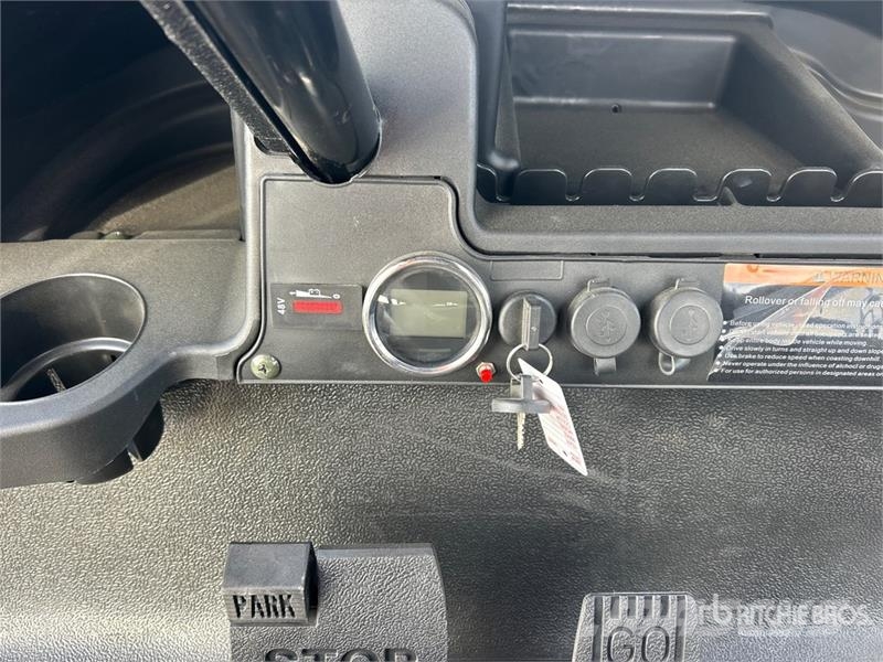 Axis EV Electric Golf Cart (Unused) Golf vogne