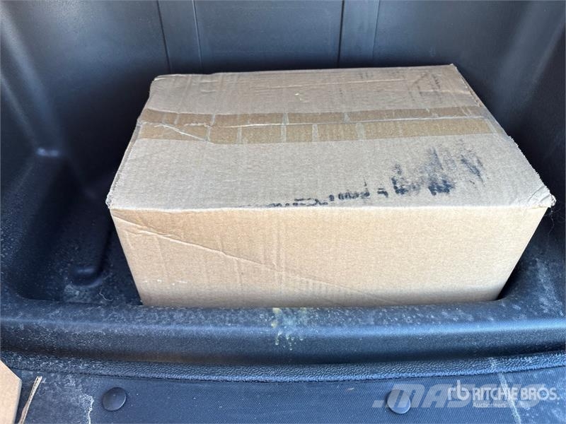 Axis EV Electric Golf Cart (Unused) 高尔夫球车