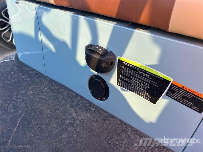 Axis EV Electric Golf Cart 高尔夫球车