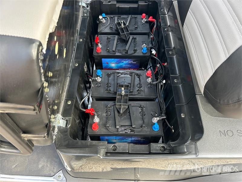 Axis EV Electric Golf Cart (Unused) Golf vogne