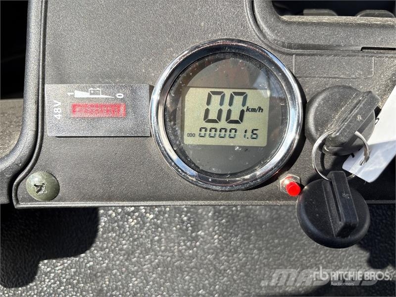 Axis EV Electric Golf Cart (Unused) Golf carts